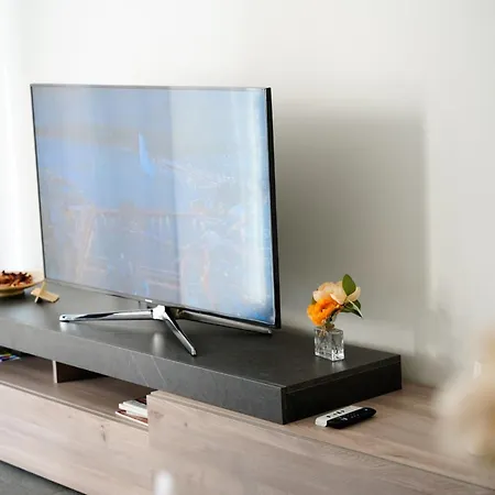 Urban Flat Apartment *