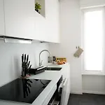 Urban Flat Apartment *
